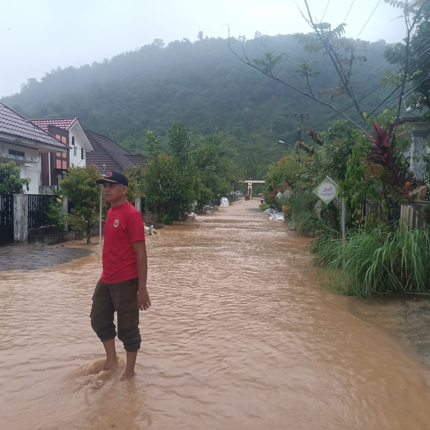 Hujan Lebat Berpotensi Guyur Kota Padang hingga Malam Hari