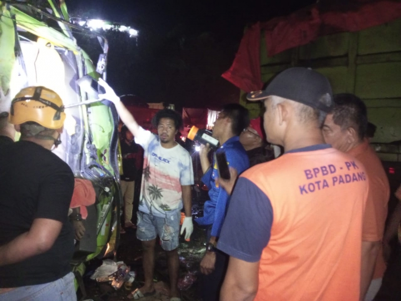 Kecelakaan Beruntun di Bawah Panorama 2 Indarung Satu Korban Kode Hitam