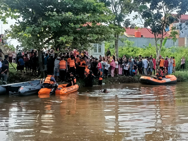 Walikota Padang Memimpin Operasi Pencarian Anak Tengelam